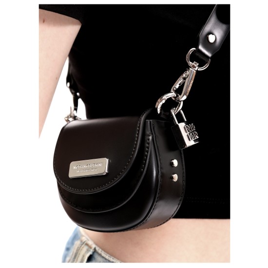 Diagonal saddle leather bag